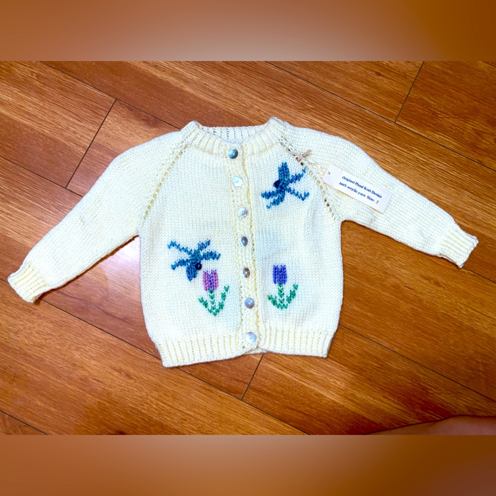 Amazing quality New With Tags $135 sweater for a child 3T by Gigi